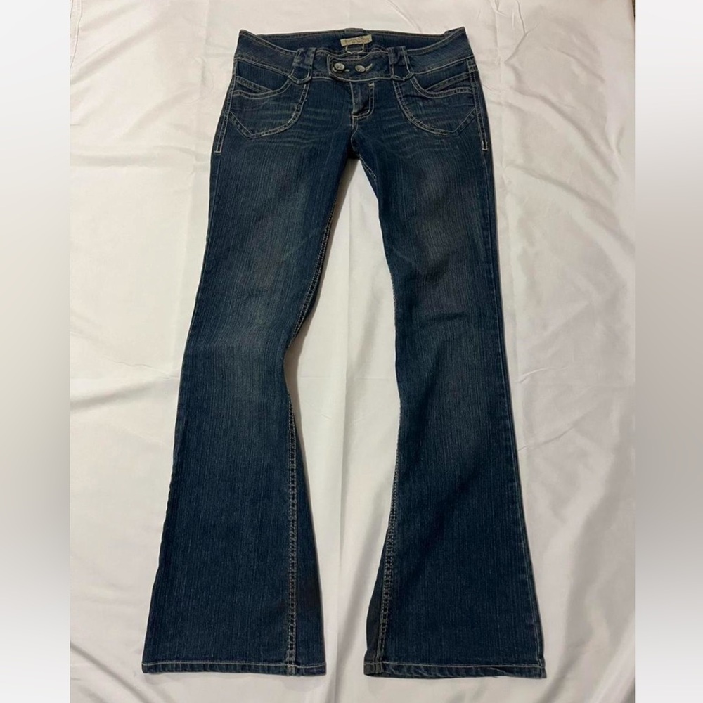 Paris Blues Dark Wash low rise flare Jeans size 7 - Picture 2 of 8